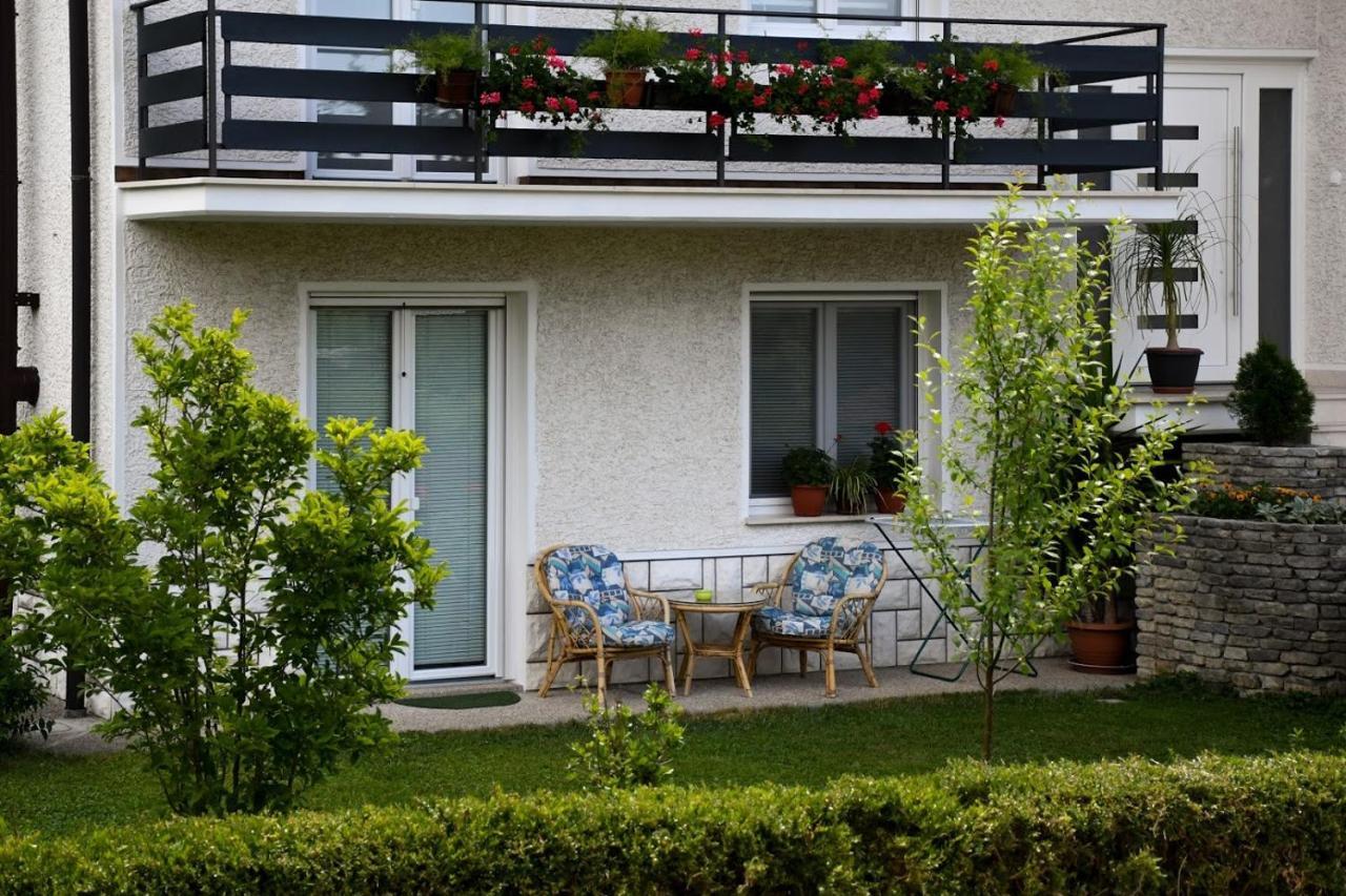 Apartma Maell 1 Most na Soči Exterior foto