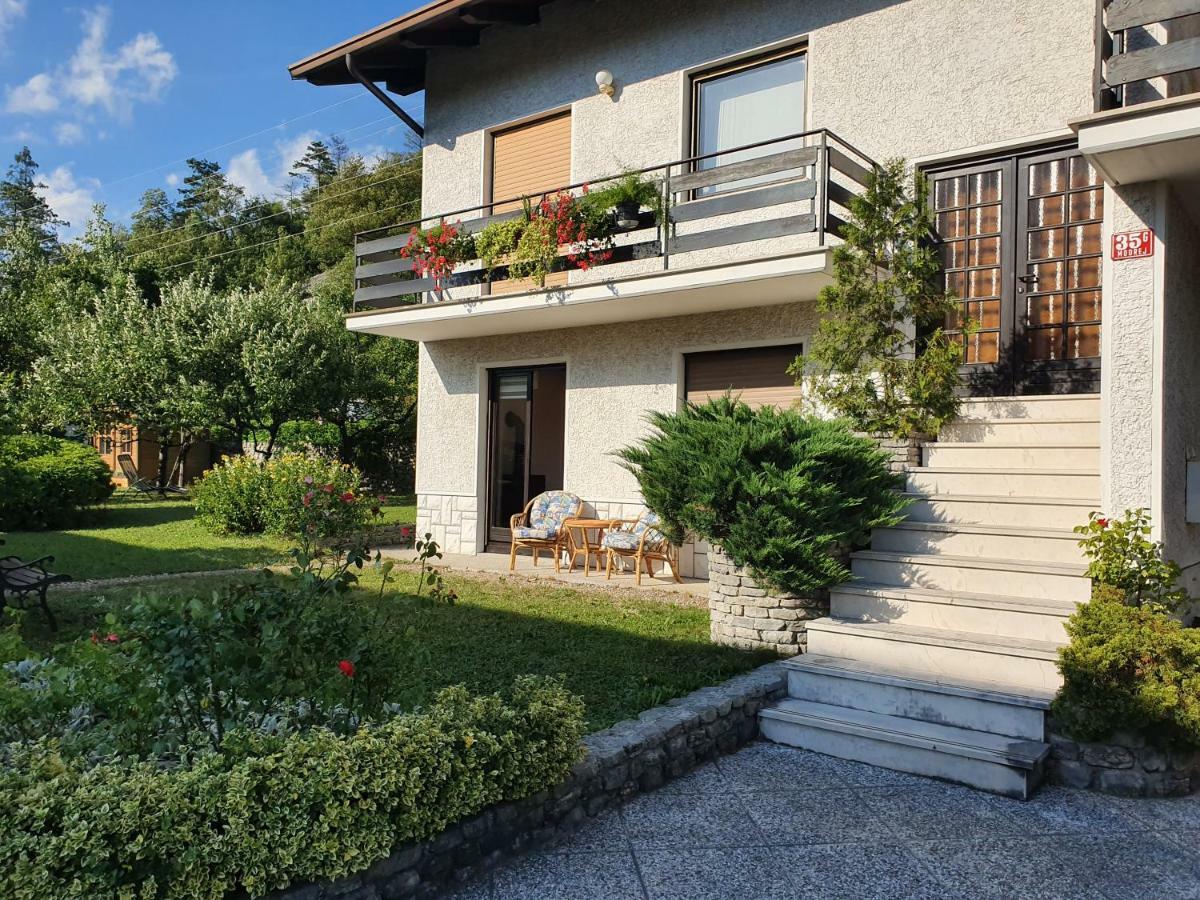 Apartma Maell 1 Most na Soči Exterior foto