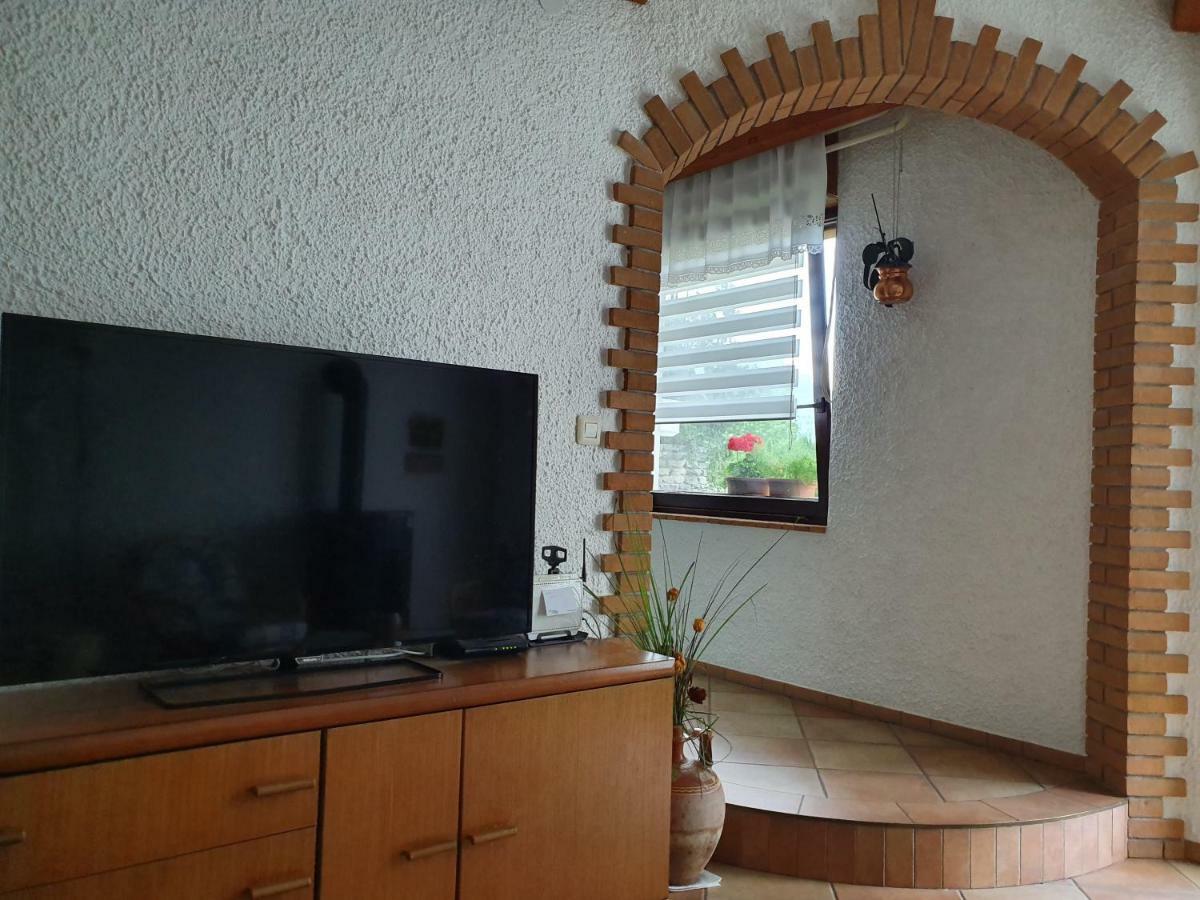 Apartma Maell 1 Most na Soči Exterior foto